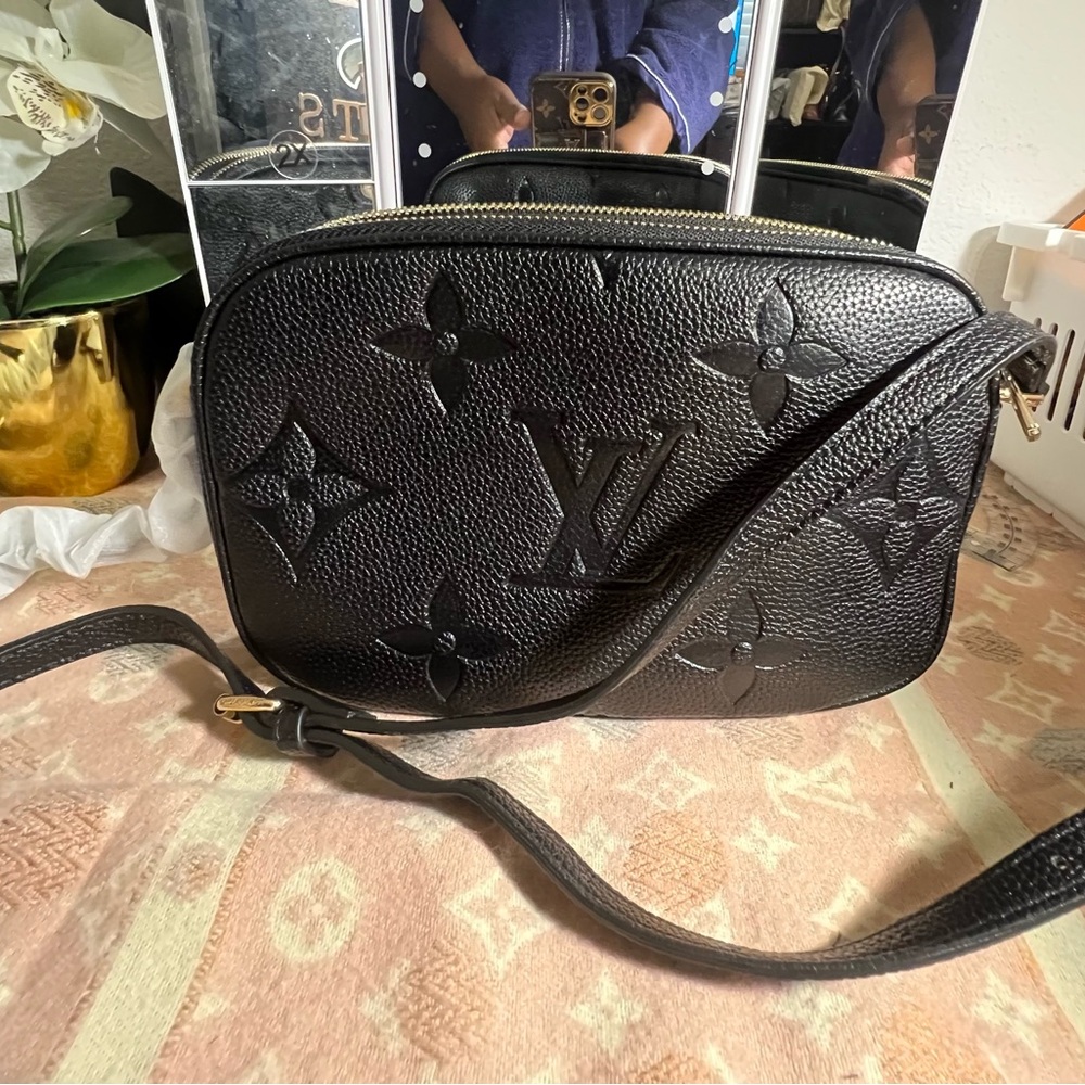 Black Louis Vuitton Women's Bag